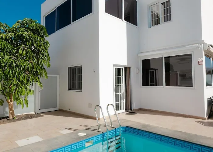 Exceptional With Private Pool Ferienhaus Playa Blanca (Lanzarote)